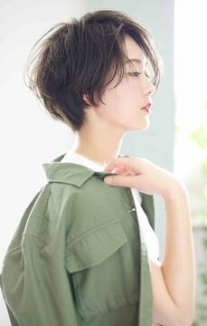 【JR春日駅】≪社会保険完備・平均退勤時間19:30・小規模少人数≫お客様だけでなく、スタッフさん同士も感謝し合える・・・そんな気持ちがある方を大募集！！予約お断り中の為入客チャンスもあるヘアサロン「moku hair salon（モクヘアーサロン）」からスタイリスト（美容師）の求人☆★☆