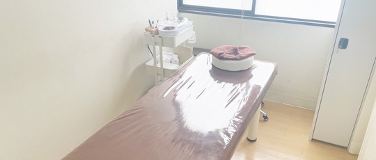 【新宿】未経験歓迎！◆社会保険完備・実働8時間◆個人の頑張りは豊富なインセンティブにてしっかりと還元！早い段階で高収入を狙えるサロンです！「MAYU CLEAR 新宿店（マユクリアシンジュクテン）」からアイブロウリストの求人☆★