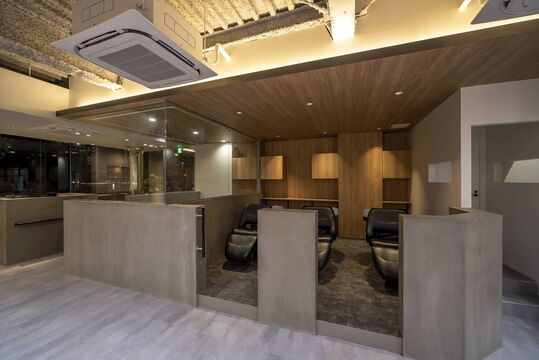 【鴫野】≪完全週休2日制≫≪社会保険完備≫≪住宅手当あり≫≪営業中レッスン・最短2年デビュー≫地域密着のトータルビューティーサロン！アイラッシュ、エステ、ネイル、スパなど希望に合わせて美容師と併用して学べる体制です！「DOLCE hair（ドルチェヘアー）」からアシスタント（美容師）の求人☆★