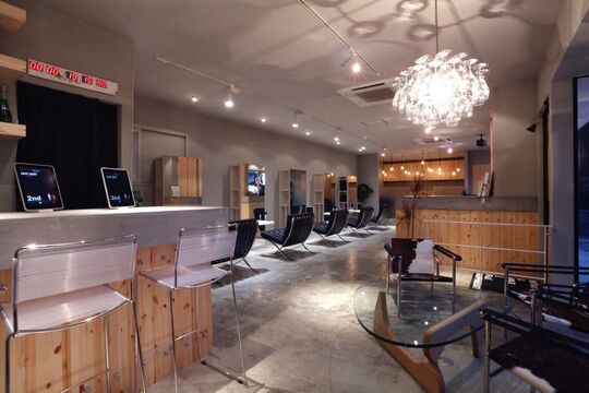 【原団地】≪社会保険完備≫≪月給18万円スタート≫≪社員寮あり≫≪営業中のレッスンOK♪≫男性に最高の癒し空間をご提供！実践型のレッスンでお客様としっかり関わりながら成長できます！福岡で店舗展開中のメンズサロン「LOVE HAIR  for men 2nd（ラブヘアーフォーメンセカンド）」からアシスタント（美容師）の求人★☆