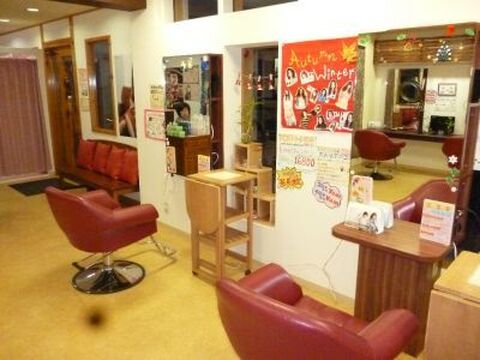 【橿原神宮西口】◇◆社会保険完備◆◇家族手当や住宅手当もある高待遇★髪質にこだわって幅広いお客様密接に関わっていけるサロン！パート・アルバイトの方もOK★PIAGET 橿原店(ピアジェ　カシハラテン)からスタイリスト(美容師)の求人☆☆