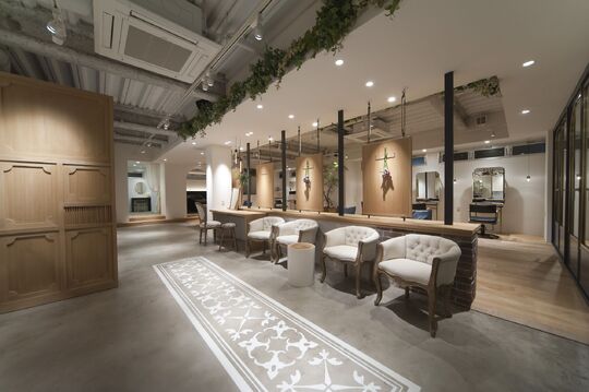 【甲南山手】≪社会保険完備≫≪新規入客チャンスあり≫≪やりがいのある環境≫店舗展開している地域に愛されるサロン「Pap’s de coiffeur 甲南山手店（パプスドコワフィールコウナンヤマテテン）」からスタイリスト（美容師）の求人☆★