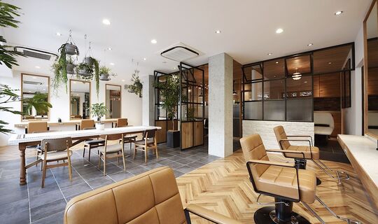 【昭島駅】≪店舗展開サロン≫オシャレな環境と、抜群の入客チャンスがあるので安定した収入を目指せます！若い方から絶大な支持を得る大人気のトレンドサロンです！「HONEY by Chord（ハニーバイコード）」からスタイリスト（美容師）の求人☆★