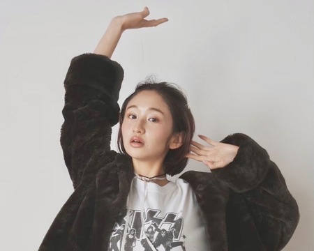 【すすきの／北海道】≪デザインカラーがウリ≫≪客単価10000円以上≫総売上100万円以上のスタッフ多数！トレンドだけでなく自分らしさを追求できるサロンです！売上に応じてお給料がアップ！おしゃれ上級者が集まるサロンの「SUiii（スイ）」からスタイリスト（美容師）の求人☆★