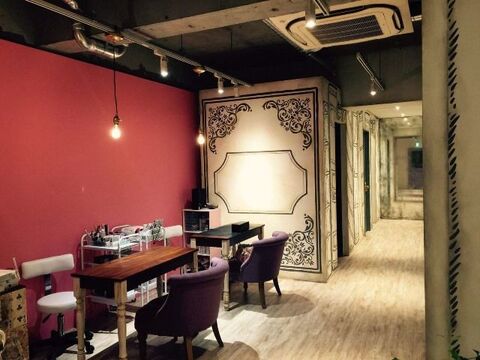 【伏見稲荷】社会保険完備！完全週休2日！19時閉店！夏季休暇・年末年始休暇は5日間ずつ！プライベートと仕事メリハリをつけて働ける環境です！”caramelink（キャラメリンク）”からアイリスト（アイデザイナー・まつ毛エクステ）の求人★☆★