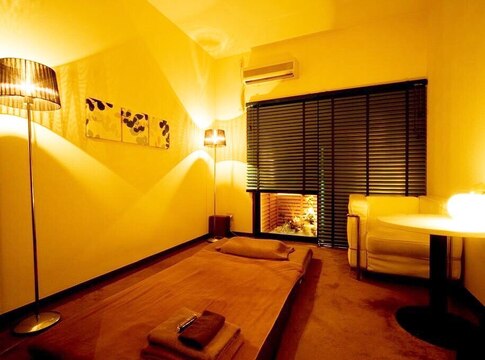 【住吉】≪配属店舗で研修実施・営業中のレッスンOK・未経験OK・研修中も給与あり≫レッスンは営業時間内かつ配属店舗にて実施！頑張りが評価される給与体制が整っています！リンパドレナージュ専門サロン「aloma&healing La Heal 博多店（アロマアンドヒーリングラヒールハカタテン）」からセラピストの求人★☆