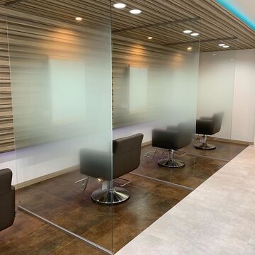 【住吉】≪毎週日曜日休・半個室・完全予約制サロン≫美容業界には珍しい日曜休み！！ヘッドスパ・髪質改善に興味のある方にオススメ！！髪の毛のスペシャリストが揃うヘアケアサロン「METHOD HAIR CLINIC（メソッドヘアクリニック）」からアシスタント（美容師）の求人☆☆