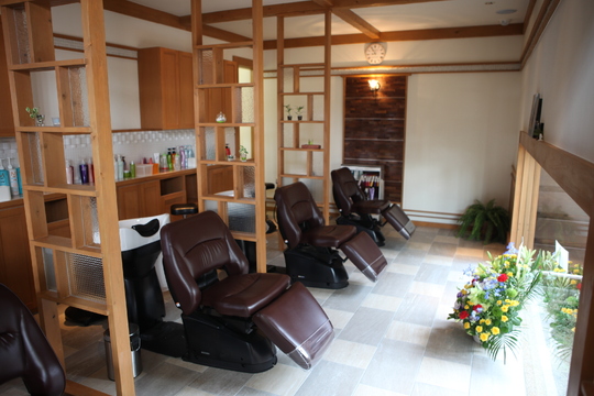 【西春】◆社会保険完備・完全週休2日制・産休育休取得実績あり・寮あり◆サロン内で幅広いスキルが学べる企業型サロン！あなたの好きを活かして働けます！美容師としての人生を目いっぱい楽しめる「TJ天気予報 7mm 北名古屋店 （ティージェーテンキヨホウナナミリキタナゴヤテン）」からアシスタント（美容師）の求人☆★