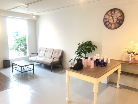 【通町筋駅】≪働き方が選べる・20代のお客様が多い≫業務委託なら土日祝のお休みも相談可能なので働きやすさバッチリ！！施術時間もしっかり確保しているのでお客様満足度が高いのも魅力のひとつ！！自分の時間を大切にできて長くお仕事できるアイラッシュサロン「TIGRE kamitori total beauty（ティグルカミトオリトータルビューティー）」からネイリスト（ネイル）の求人☆☆