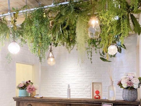 【新検見川】≪髪型ネイル自由・土日休み相談可能・研修中もお給料あり≫豊富なメニューと似合わせ技術がウリ！丁寧なカウンセリングでお客様としっかり向き合えるサロン「Eyelash Salon MOI（アイラッシュ サロン モイ）」からアイリスト（まつ毛エクステ・アイデザイナー）の求人☆☆