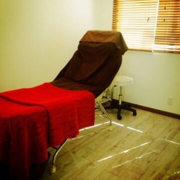 【山科】☆社保完備☆平均退社20：30★未経験OK★頑張った分だけ還元してもらえるオススメサロン♪地域密着型のアットホームなお店♪”eye lash salon Lim（アイ ラッシュ サロン リム）”からアイリスト・アイデザイナー（アイラッシュ・まつ毛エクステ）の求人♪