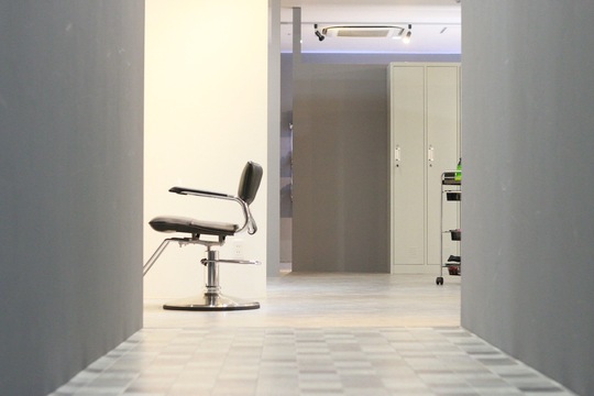 【札幌】大人気ヘアサロングループ！≪フリー40〜45％／指名45〜55％還元≫により高収入が可能！勤務時間や休日数は相談OK！自分のライフスタイルに合わせた働き方が出来るサロンです！「SEED LUXBE by chouchou（シードラックスビーバイシュシュ）」からスタイリスト（美容師）の求人☆★