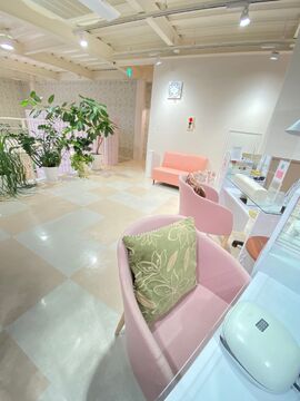 【我孫子町】≪社会保険完備≫≪完全週休2日制≫≪20時迄に退勤可能≫女性が長く働ける環境がバッチリ！家庭と仕事を両立しながら働ける環境です「LUNA (ルナ)」からネイリスト（ネイル）の求人☆☆