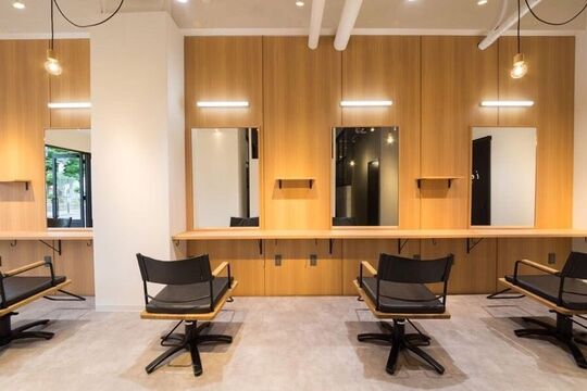 【野田】≪定着率91％≫≪社会保険完備の日祝定休≫≪企業型iDeCoへ加入できる！≫有休消化推奨サロン！平日18時CLOSEなので、プライベートも充実していけるサロンです。一生美容師！を叶えられるサロン「ieca by emt（イエカバイエント）」からスタイリスト（美容師）の求人☆☆