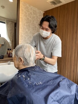 【神戸市内・西宮・尼崎・明石・姫路】直行直帰OK！週2～3日の勤務OK！フォロー体制あり◎訪問理美容の経験がなくても活躍できます！「株式会社EE21（カブシキガイシャイーイー21）」からスタイリスト（美容師・理容師）の求人☆★