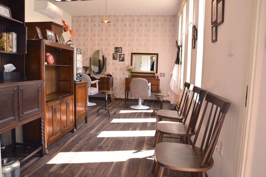 【長住】手荒れ、腰痛に不安がある方必見！！カットのみのお仕事です！！今までの経験を活かしお仕事できる「カット専門店 mille（カットセンモンテンミル）」からスタイリスト（美容師）の求人☆★☆