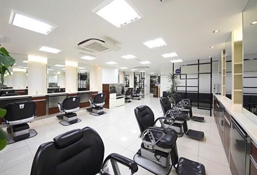 【石橋】≪19時終わり≫≪月収40万円以上可能≫お手頃価格で人気！入客チャンスもあるので稼げます！仕事が終わるのも早いので働きやすい！地域密着の理容室「PAPAS 石橋店（パパスイシバシテン）」から理容師（理容室）の求人★☆