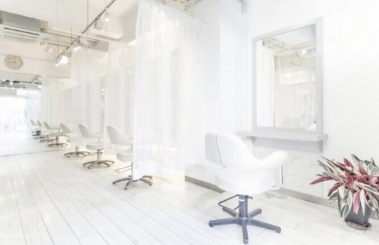 【沼部】≪土日祝休みOK≫≪産休育休実績あり≫長く安心して働けるサロン作りをしています！ママさん美容師の方も大歓迎！「SHIGE（シゲ）」からスタイリスト（美容師）の求人☆★