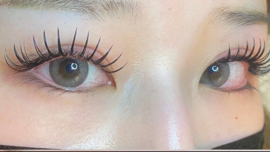 【四ツ橋】≪髪色ネイル自由≫≪10～19時営業≫≪朝礼終礼、ミーティング無し！≫インフルエンサーのスタッフやお客様も多いトレンドサロン「Beauty salon Limo/ulu（ビューティーサロンリモウル）」からアイリスト（まつげエクステ・まつげパーマ・アイブロウ）の求人★☆