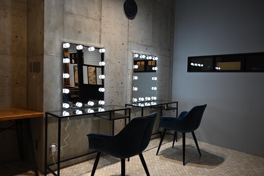 【土師ノ里】≪入客チャンス抜群≫≪社会保険完備≫≪撮影が好きな方にもオススメ≫さらに技術を磨きたいそんな方のご応募お待ちしています☆スタッフさん同士の仲が良く働きやすい環境です「Spec Holder(スペックホルダー)」からスタイリスト(美容師)の求人★☆