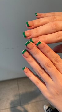 【南船場】≪月8日休み・土日休み相談OK≫≪実働8時間≫≪社会保険完備≫シンプル系デザインが人気のアイラッシュ&ネイルサロン！「dipty MOILA（ディプティモイラ）」からネイリスト（ネイル）の求人☆☆