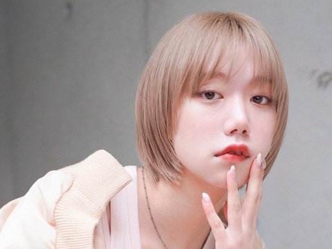 【明治神宮前】≪実働8時間≫≪土日祝休みOK≫クリエイティブ領域やSNS運用にも注力している人気サロン！稼ぎやすさも働きやすさも兼ね備えたスタッフ想いの環境です！「SHARON（シャロン）」からスタイリスト（美容師）の求人★☆