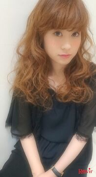 【東志免】≪社会保険完備≫≪住宅手当あり≫海外研修・カット講習・メイク講習など幅広く技術を学ぶことができるヘアサロン「Sweet Ravir（スウィートラヴィール）」からスタイリスト（美容師）の求人☆★