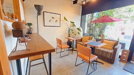 【唐人町】≪社会保険完備・基本残業なし・産休育休実績あり・19時迄に退勤可能・16時迄の勤務OK（パートアルバイト）・営業時間中レッスンOK≫プライベートも充実させながらお仕事できる環境です！大人女性中心に心地の良い空間を提供するヘアサロン「shaka（シャカ）」からアシスタント（美容師）の求人☆★