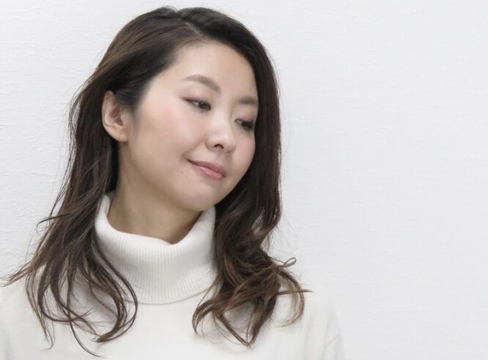 【真駒内】≪社会保険完備≫≪賞与あり≫≪土日祝休みOK≫落ち着いた雰囲気の人気サロン！スタッフさんが長く安心して働ける環境作りをしています！「Vase salon（ヴェイスサロン）」からスタイリスト（美容師）の求人☆★