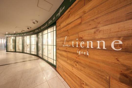 【梅田】週休2日制！月8日以上休み、歩合還元35%カット入客チャンスが多いのも魅力的！教育指導に力を入れ、数字を上げ続ける美容師になれる教育カリキュラムが充実！「La tienne igrek（ラティアンヌイグレック）」からスタイリスト（美容師）の求人☆★