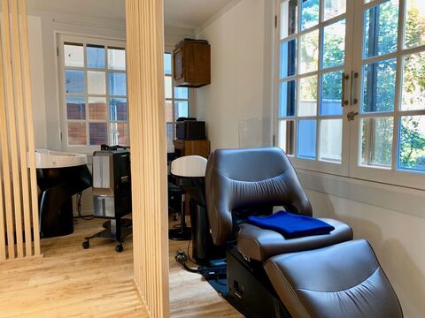 【大橋】≪平均退勤時間18:00〜19:00≫上質な薬剤・高いリピート率で若いお客様を中心に人気上昇中！！自分らしくお仕事できるプライベートヘアサロン「Waltz（ワルツ）」からスタイリスト（美容師）の求人★☆★