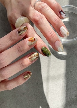 【下祗園】≪社会保険完備・育休産休実績あり・働き方を選択可能・ネイル髪型自由≫充実した福利厚生のもとあなたに合った働き方が実現できます！幅広いメニューが多くの女性に愛されるサロン「Luana kelly（ルアナ ケリー）」からネイリスト（ネイル）の求人☆☆