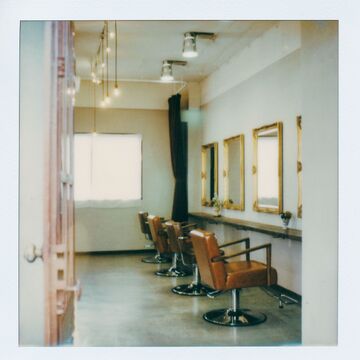 【阿波富田】≪19時までに退勤可能≫≪土日休みOK≫≪社会保険完備≫実力をつけたい方必見！楽しく働きながら成長できます☆トレンドを抑えつつ、撮影も学べますよ♪Le blanc hair gallery（ルブランヘアギャラリー）からスタイリスト（美容師）の求人☆★