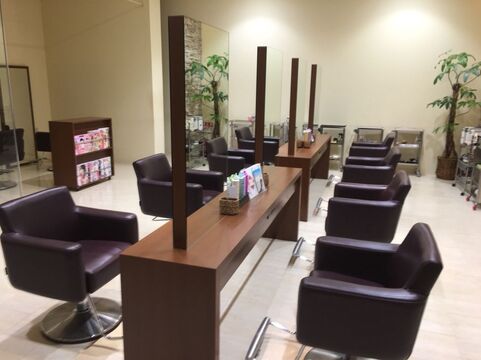 【小倉】◇◆月8日休み◆月給20万円スタート◆営業時間内レッスン可能◆2年以内のデビュー可能◆◇好待遇サロンからスタッフ募集☆ライフスタイルに合わせてあなたらしく働ける環境がきっとあります！SAKO beauty イオン店（サコビューティーイオンテン）からアシスタント（美容師）の求人★☆