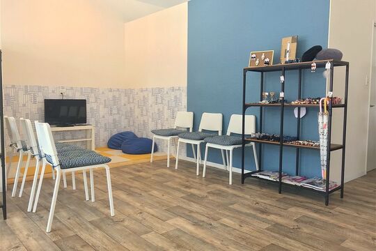 【乙金】≪月休8日・社会保険完備・高月給スタート≫営業中のレッスンもOKなので時間を有効活用できます！早期スタイリストデビューを目指して頑張る仲間を大募集！福利厚生も充実している「tete 乙金店（テテオトガナテン）」からアシスタント（美容師）の求人☆★