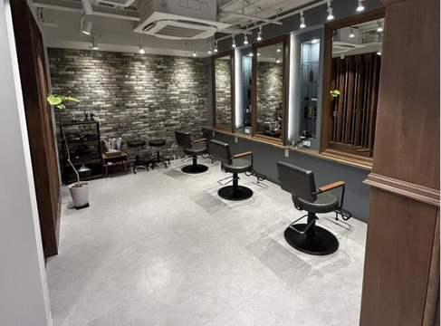 【横堤】≪メンズサロン≫≪19時30分までに退勤可能≫≪月ごとに休みの数を7or8日で選択可能≫≪営業時間中レッスン可能≫無理せず自分のペースでデビューを目指せます！スタッフ一人ひとりの意見を尊重したサロンワーク！スタッフ同士の仲の良さが自慢です！「alto Lino（アルトリノ）」からアシスタント（美容師）の求人☆★☆