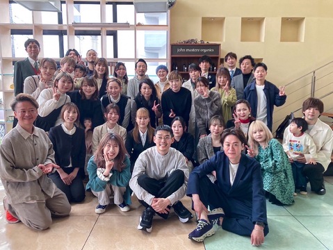 【鍋島】≪完全週休2日制・社員寮あり・有給休暇あり≫充実したレッスンカリキュラムがあるので自信を持ってスタイリストデビューが可能！！幅広い技術を学び、流行りの技術、知識も学べるトータルビューティーサロン「SPA hair design（スパヘアーデザイン）」からアシスタント（美容師）の求人☆★