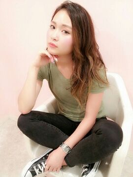 【元町】≪入社3か月間は月給25万円保障≫≪月8,9日休み≫≪社会保険完備≫待遇面抜群 一生涯働ける環境が整ったアットホームサロン！サロンワーク以外にもいろんな経験を積めます！“Mermard Bavel（メルマードバーベル）”からスタイリスト（美容師）の求人☆★