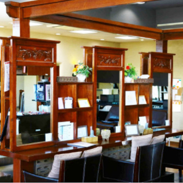 【旭駅】◆完全週休2日制・20時までの退勤可能・メイクも学べる環境◆売上とリピート率でどんどん歩合が付く！最新の技術をお客様に届けるサロン「美容室クラフト 旭店（ビヨウシツクラフトアサヒテン）」からスタイリスト（美容師）の求人☆★