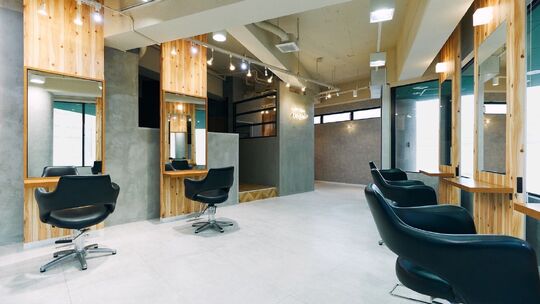 【近鉄八尾駅】≪社会保険完備＆月給20万円≫堅苦しい決まりなどはないので楽しく働いていけます！トレンド発信サロン「hair resort REGALO 八尾店（ヘアリゾートレガロヤオテン）」からアシスタント（美容師）の求人☆★