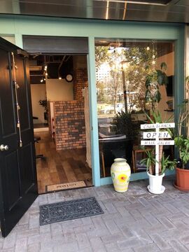 【アイランド北口】≪社会保険完備≫≪有給休暇あり≫≪正社員と業務委託を選択可能≫自分のライフスタイルに合わせて働ける環境です。閑静な住宅街にある働きやすさを追求したお店です！「CASA BLANCA（カサブランカ）」からスタイリスト（美容師）の求人★☆