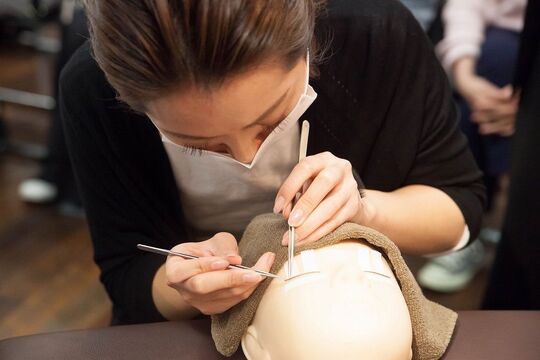 【樟葉】≪完全週休2日≫≪有給休暇あり≫≪社会保険完備≫高い技術力とカウンセリングが人気！未経験の方には明確なカリキュラムを準備しています。長く働ける環境づくりを目指しているサロン「ミニョンアイラッシュデザインサロン くずは店（ミニョンアイラッシュデザインサロンクズハテン）」アイリスト（アイデザイナー・まつげエクステ）の求人☆☆