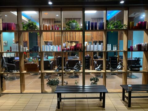 【JR難波】≪営業中レッスン≫≪土日祝休みの取得可能≫≪20時ごろ退勤OK≫個人に合わせてレッスンOKのため、デビューは最短半年〜3年など無理なく設定！20代に人気のヘアサロン「Dote hair make（ドォートヘアメイク）」からアシスタント（美容師）の求人☆★☆