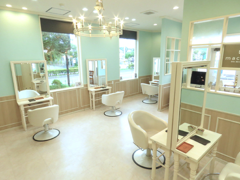 【郡山富田】◆土日の休み取得可能・車バイク通勤OK・集客力バッチリ◆一人ひとりのニーズに合わせて、働き方を選べます。新規のお客様も多数来店中macaron 郡山富田店（マカロンコオリヤマトミタテン）からスタイリスト（美容師）の求人★☆