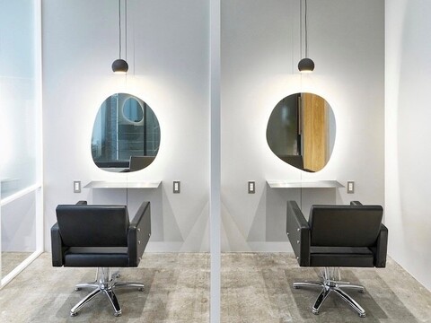 【武蔵新城】≪社会保険完備≫≪完全週休2日制≫ケア特化しながらもハイトーンカラーが大人気！商材にもこだわっており、単価1万円超えの高品質サロンです！「w/o by Overlay 武蔵新城（ダブルオーバイオーバーレイムサシシンジョウ）」からスタイリスト（美容師）の求人☆★