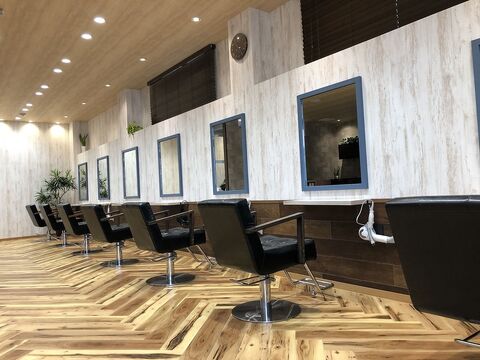 【長岡天神】≪19時台に退勤OK≫≪社会保険完備≫≪安定したお給料≫地域のお客様から愛されるアットホームサロン！ダメージを最小限に抑えた縮毛矯正やデジタルパーマが人気！充実の手当＆お給料で働きやすい環境です！「hair LIEN（ヘアーリアン）」からスタイリスト（美容師）の求人☆★☆