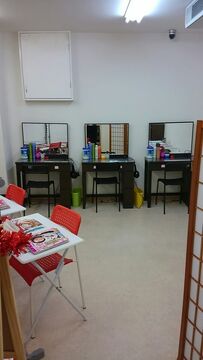 【京阪門真市】≪パート歓迎≫≪1日5hからOK≫ブランクがあっても安心☆薬剤の選定は先輩からのサポートあり♪家庭との両立もしやすいサロンで経験を活かして働きましょう！「彩り（イロドリ）」からカラーリストの求人☆★