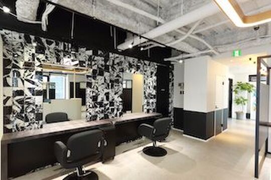 【茶屋町】月給100万円も夢じゃ無い！ショート特化型サロン！スクラッチ認定講師による特別指導や店長によるトレンド撮影会など、学べる環境が盛りだくさん！カット技術やおしゃれなスタイル作りを学びたい方募集中！「One by The Ect（ワンバイジエクト）」からスタイリスト（美容師）の求人☆★☆