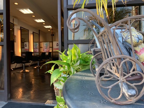 【JR平野】≪遅くても17:30退勤≫≪社会保険完備≫客単価10000円以上！ゆとりのあるお客様に丁寧に関われる！営業後にレッスンしても19時を超えないので安心してお仕事できますよ。「Zilch（ジルチ）」からアシスタント（美容師）の求人☆★☆