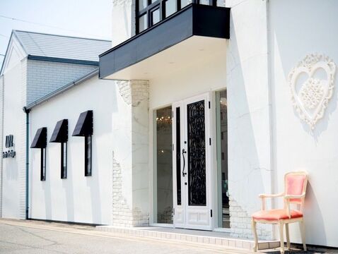 【西鉄三苫駅】≪完全週休二日制・毎週2連休・社会保険完備≫女性スタッフが多数活躍中！！大人の女性に大人気なアットホームなヘアサロン「un hair design（アンヘアーデザイン）」スタイリスト（美容師）の求人★☆